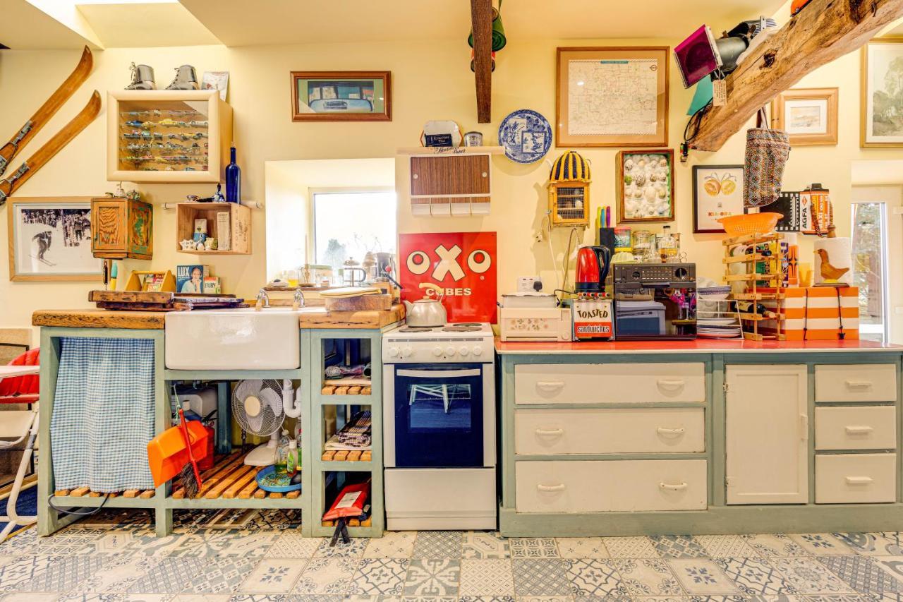 Family Country Cottage With A Private Valley View Скарбъро Екстериор снимка